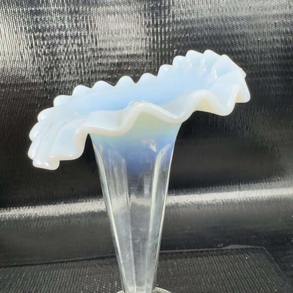 Antique Opalescent Glass Vase Vessel Clear White Ruffled Edges Glass Vase VTG - Picture 6 of 14